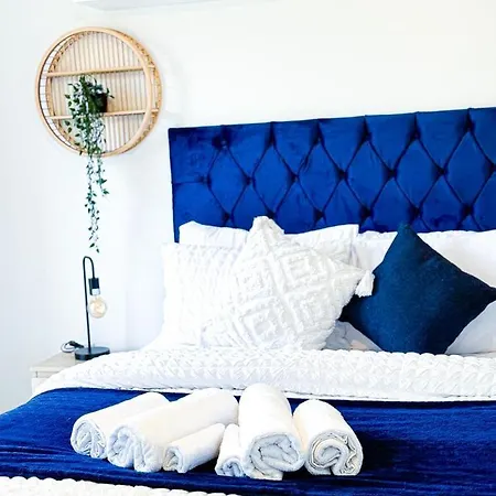 Family, Group & Contractor - Sleeps Upto 9 Guests With Free Parking Apartamento Birmingam